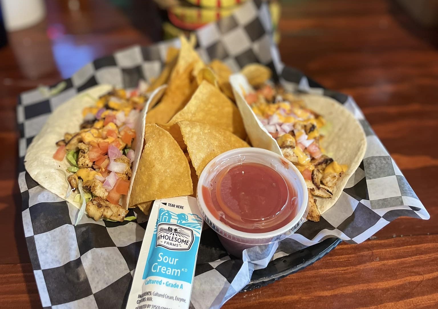 Things To Do The Alibi Beach Lounge & Grill